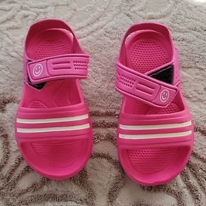 Girls shoes